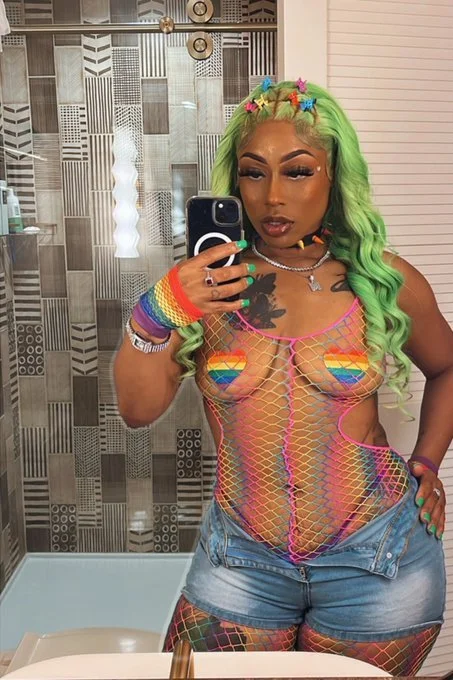 EBONY MOEEBABYYYY💚 image 24