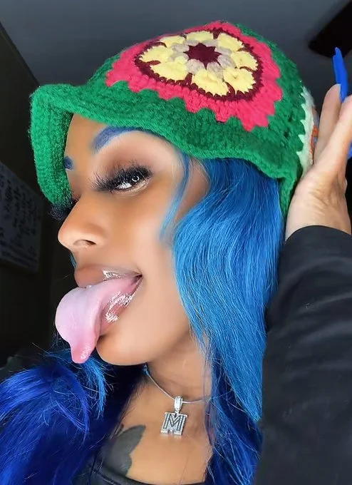 EBONY MOEEBABYYYY💚 image 32