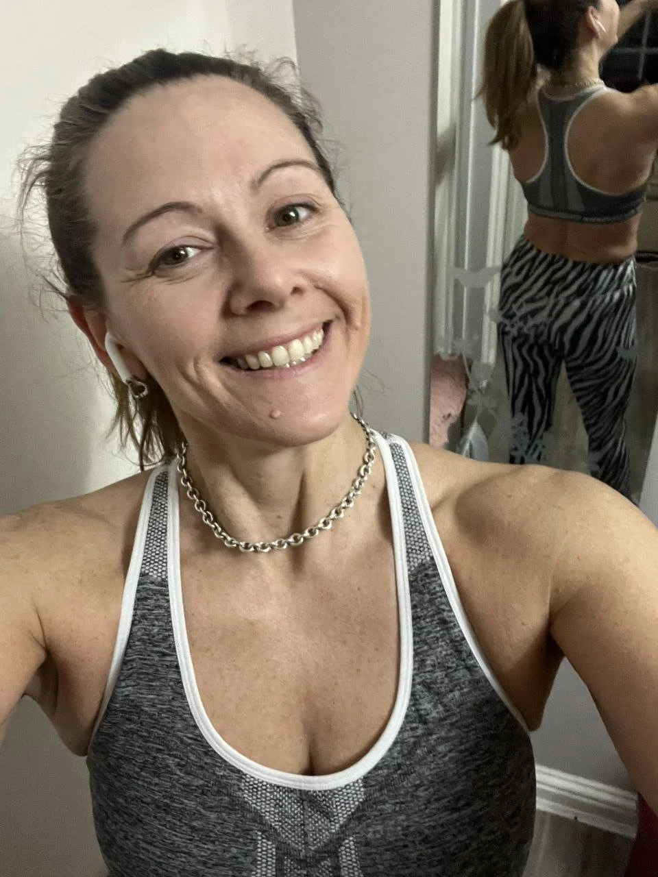 Smoking Hot MILF image 21