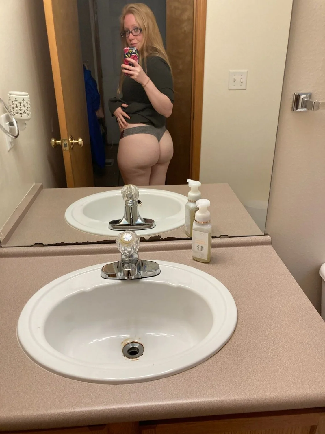 Webslut Aly image 8