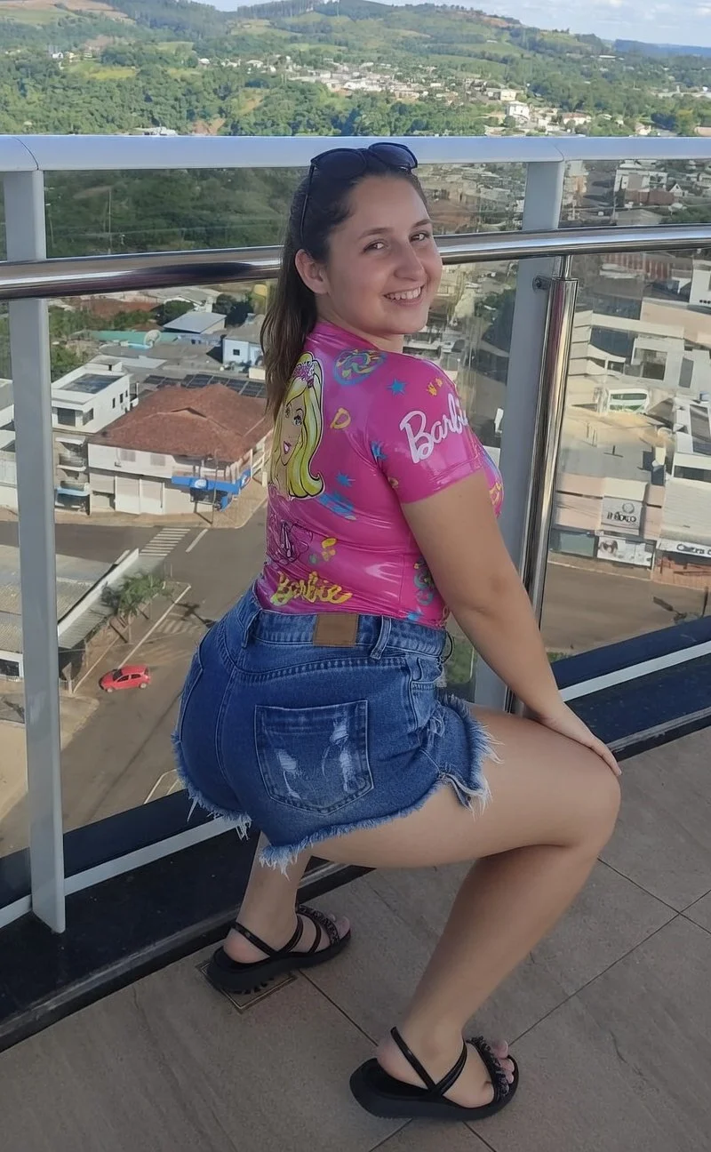 Essa gostosa é fã da Bárbie e ama roupas rosas. Parte 4. IA - AI image 36