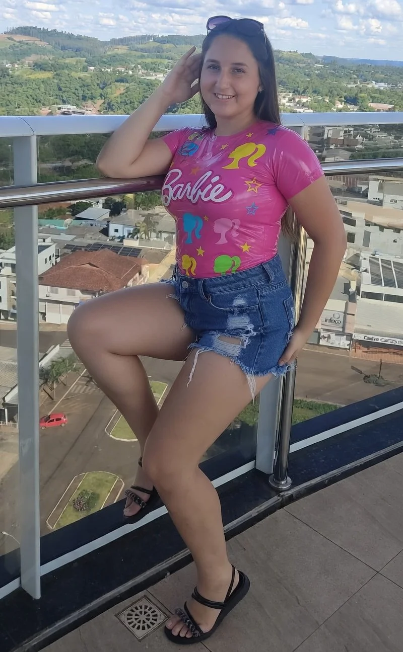 Essa gostosa é fã da Bárbie e ama roupas rosas. Parte 4. IA - AI image 9