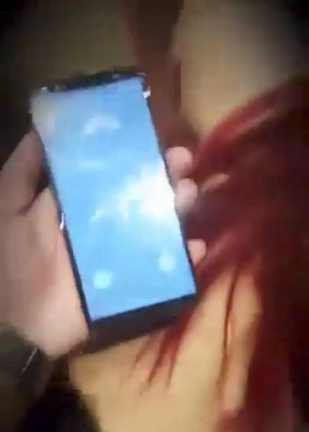 la llama el novio mientras se la coje el mejor amigo image 3