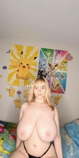 Monster heavy bouncing hangers on this model - WɐɹWㄣᄅ0ᄅϛ image 5