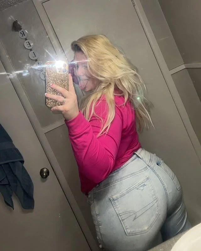 white bbw with a phat ass image 15