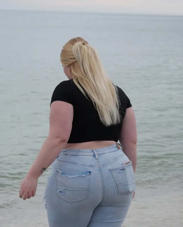 white bbw with a phat ass image 2