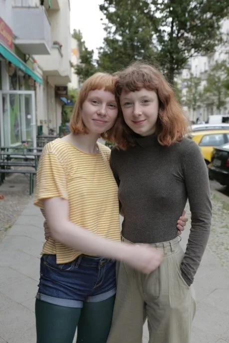 Bonnie and Sondrine image 11