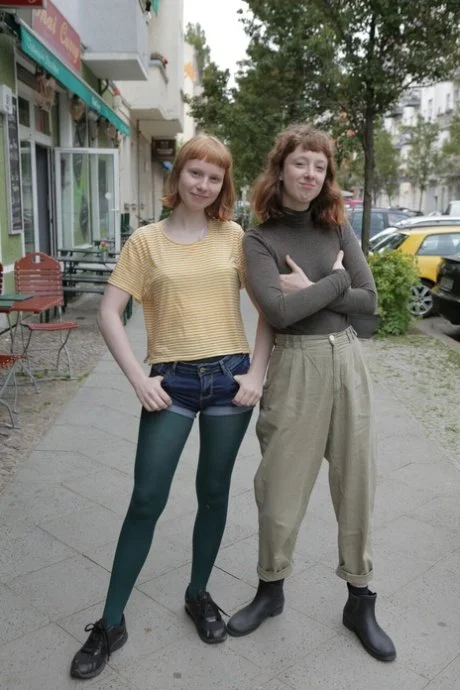 Bonnie and Sondrine image 12