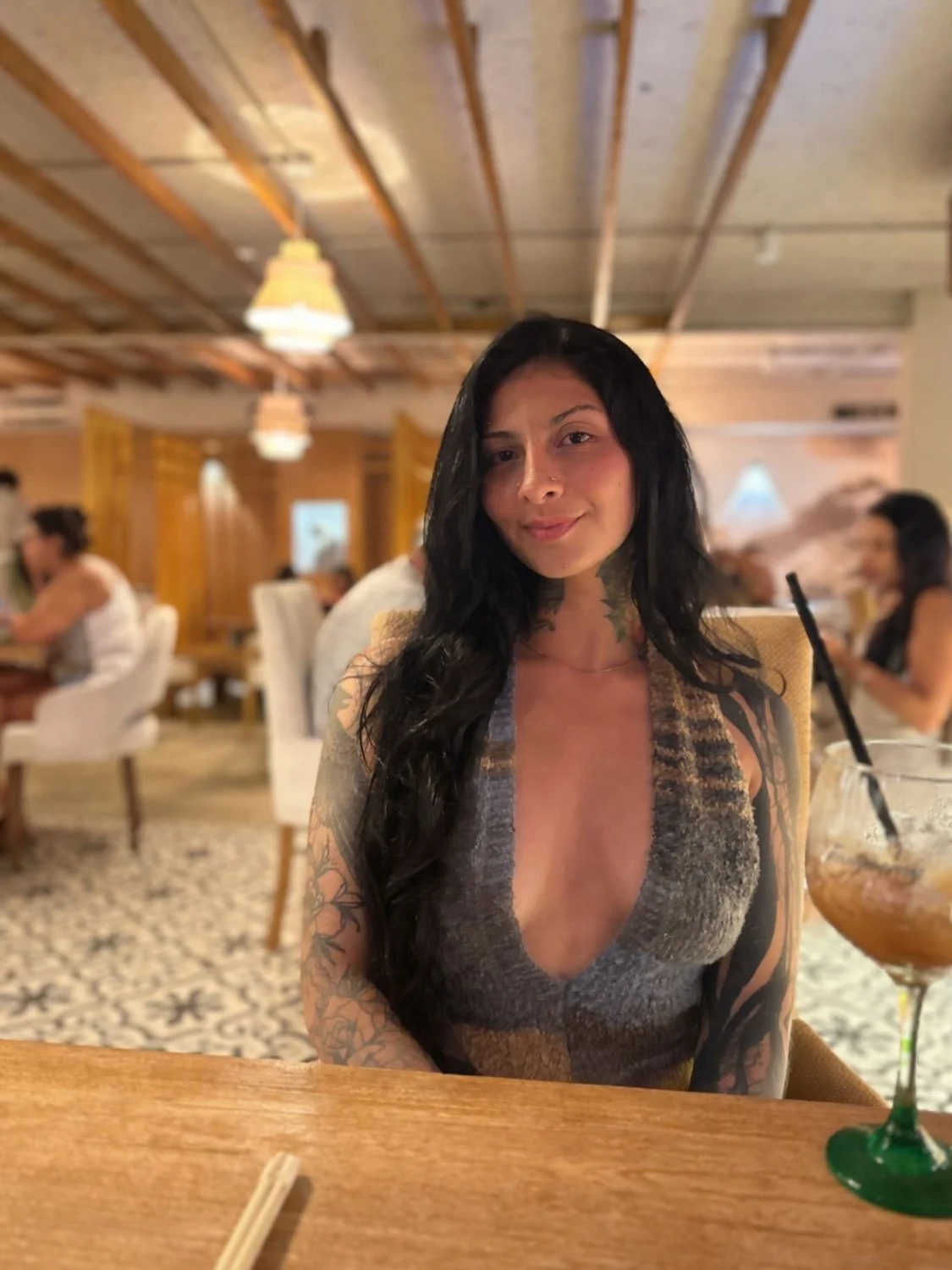 Alejandra image 15
