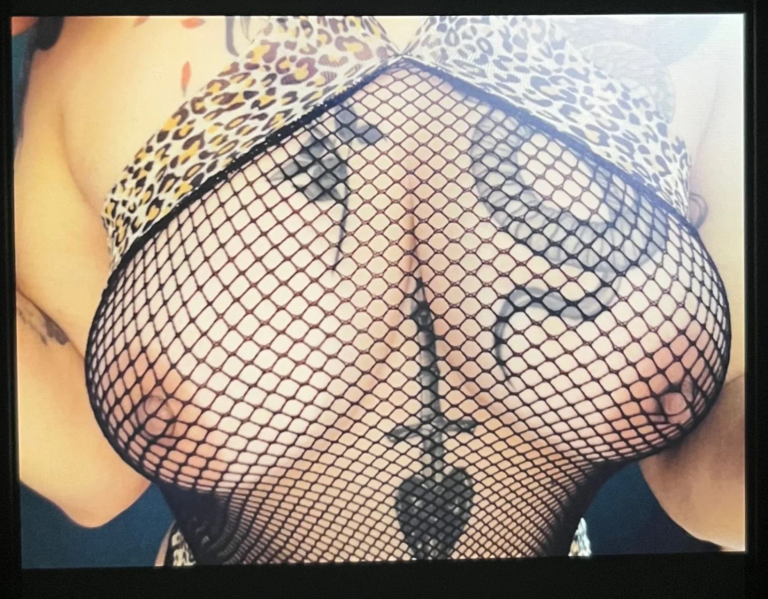 MILF tetona caliente con rico culo image 11