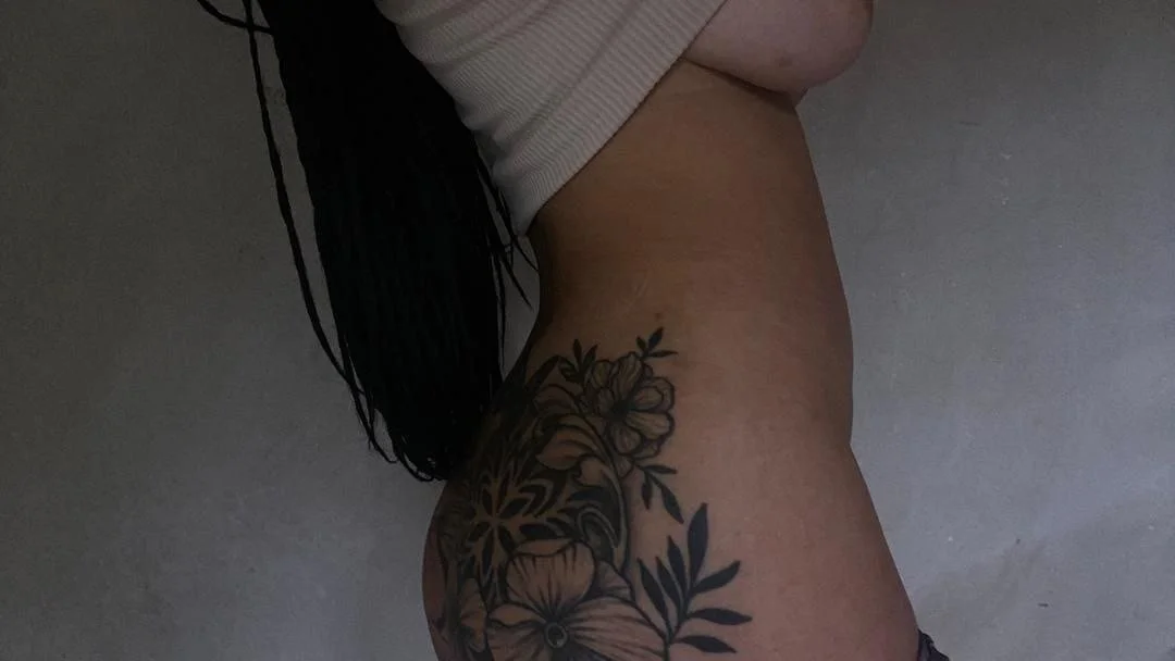 Tatuada cubana le manda foto al amante 🇨🇺🔥 image 29
