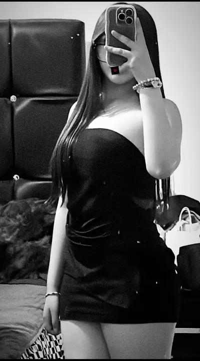 Novia flaquita de un amigo que opinan de ella cover image