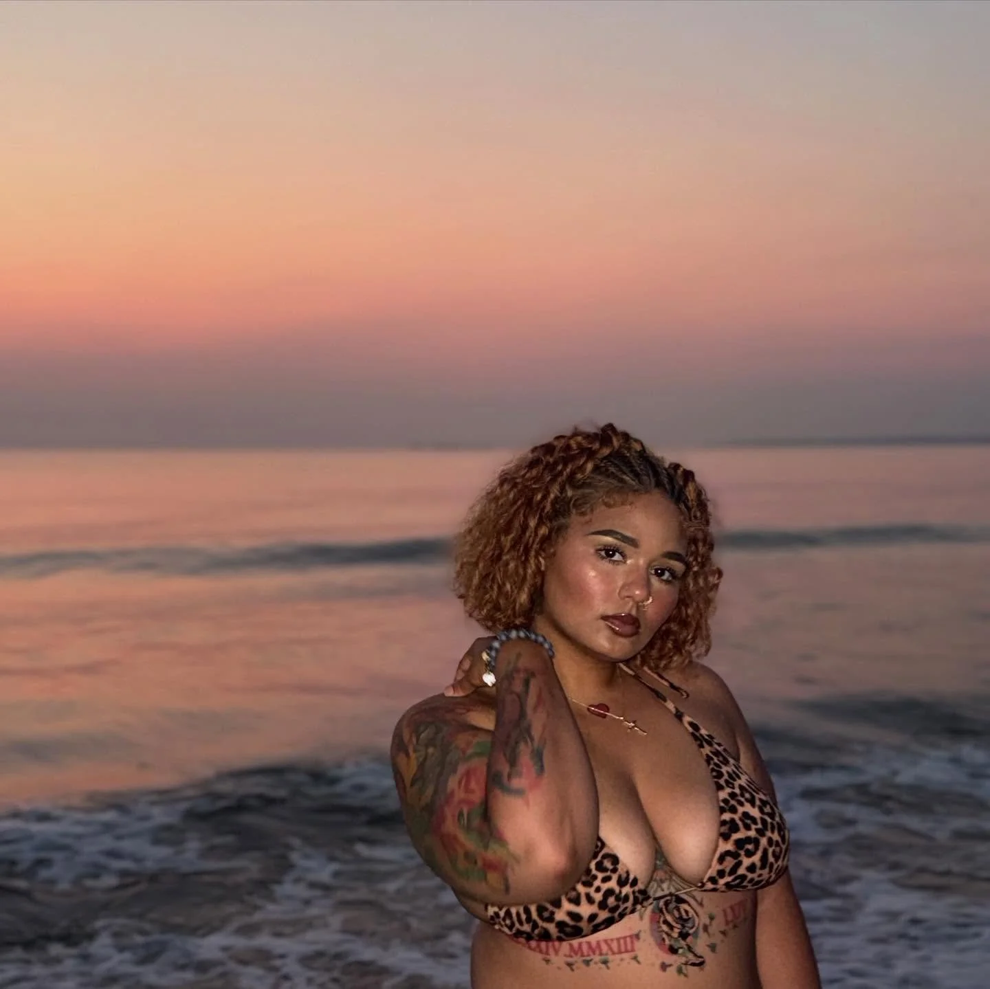 Azi Baybee Gordinha Deliciosa image 18