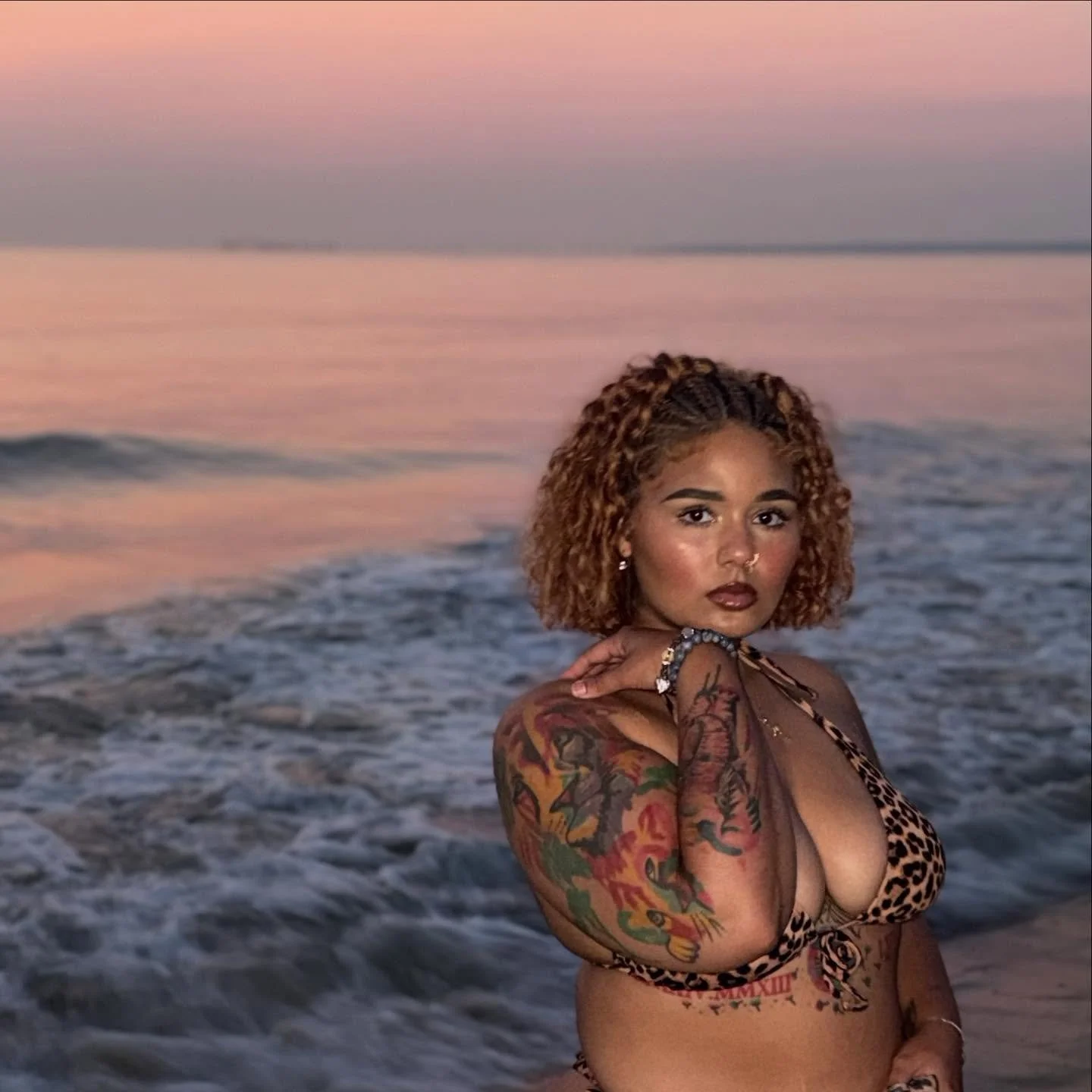 Azi Baybee Gordinha Deliciosa image 25
