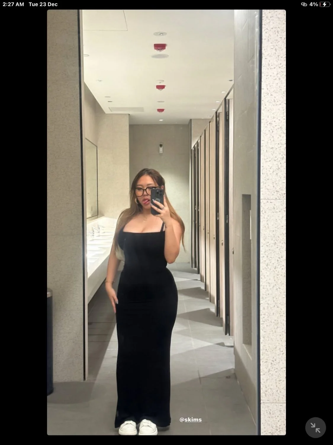 Megan 18 image 11