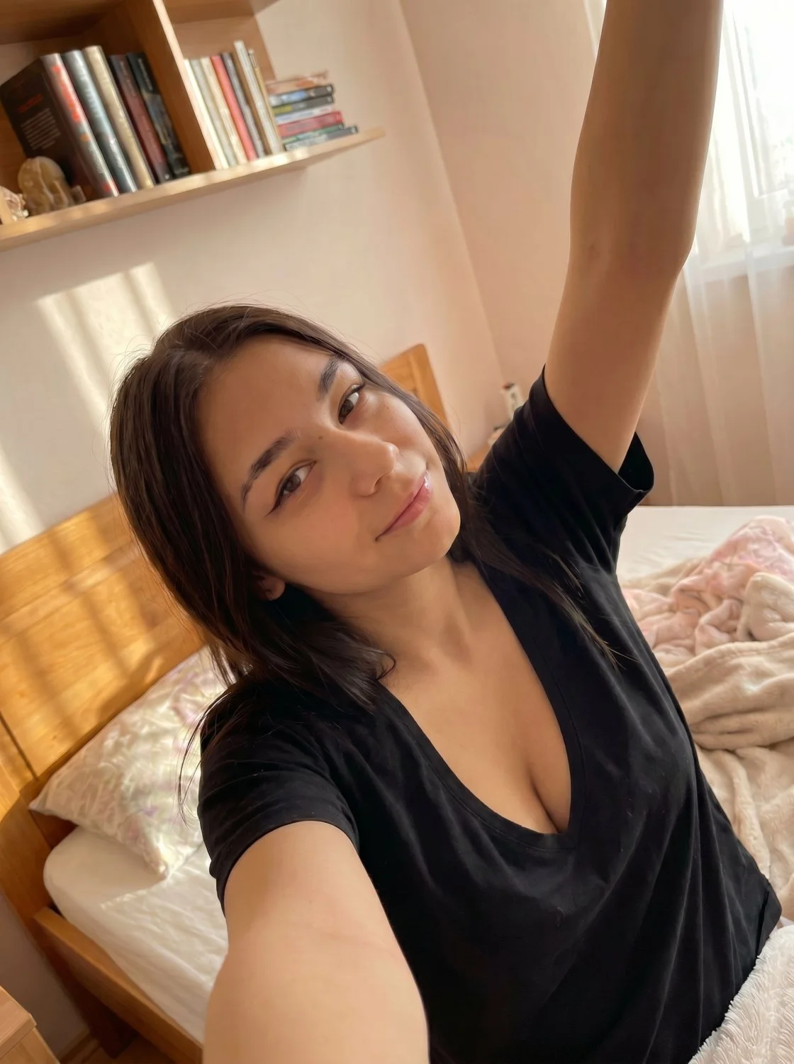 College 18 years old teen image 3