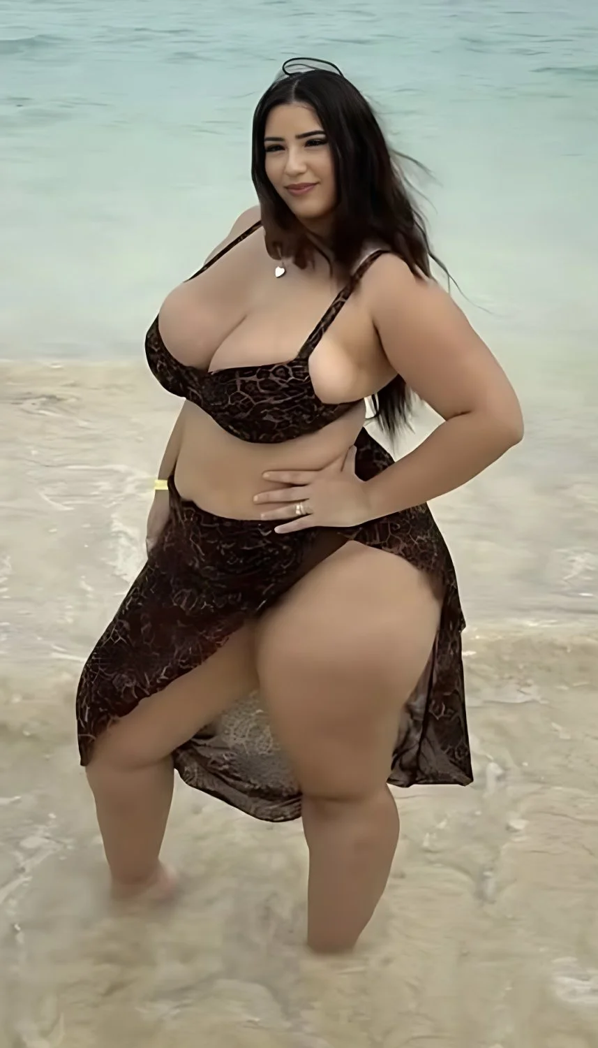 Insane body THICK latina is an absolute ball drainer! She deserves 2 be bred over & over again image 2