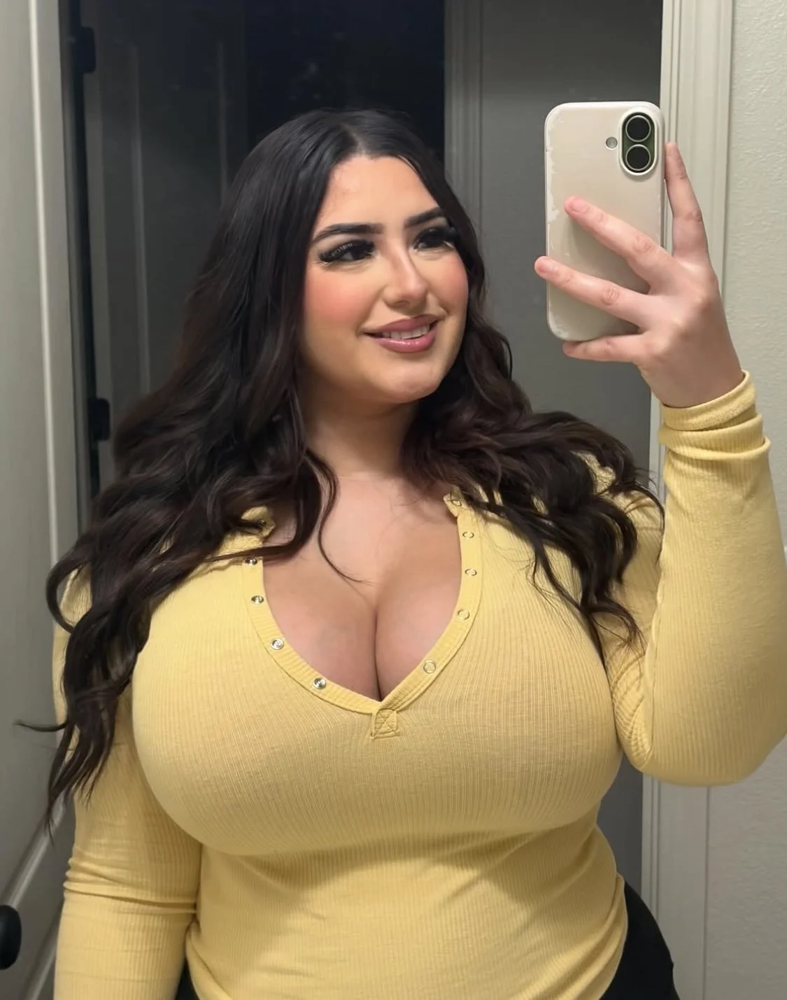 Insane body THICK latina is an absolute ball drainer! She deserves 2 be bred over & over again image 49
