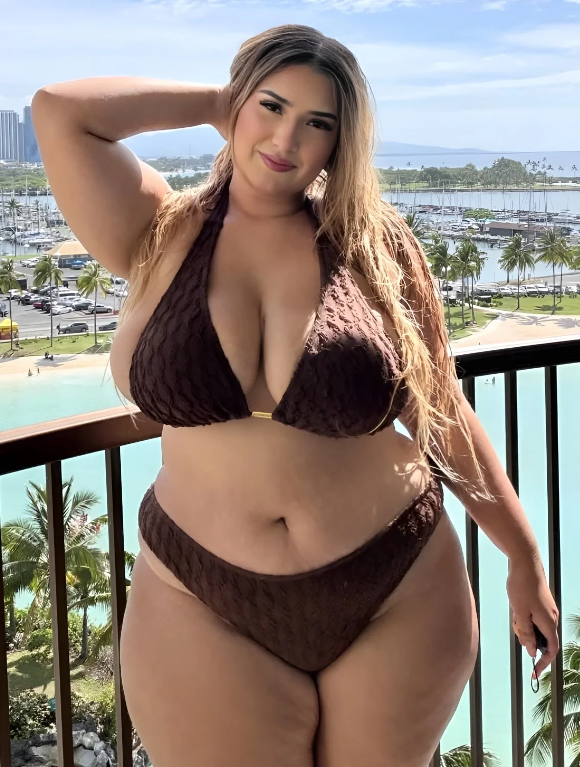 Insane body THICK latina is an absolute ball drainer! She deserves 2 be bred over & over again image 8