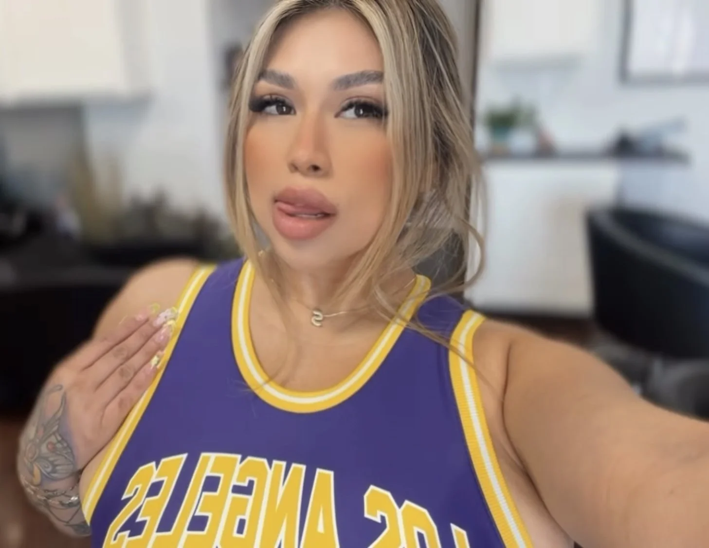 Only BBC can handle this THICK irl latina goddess image 3