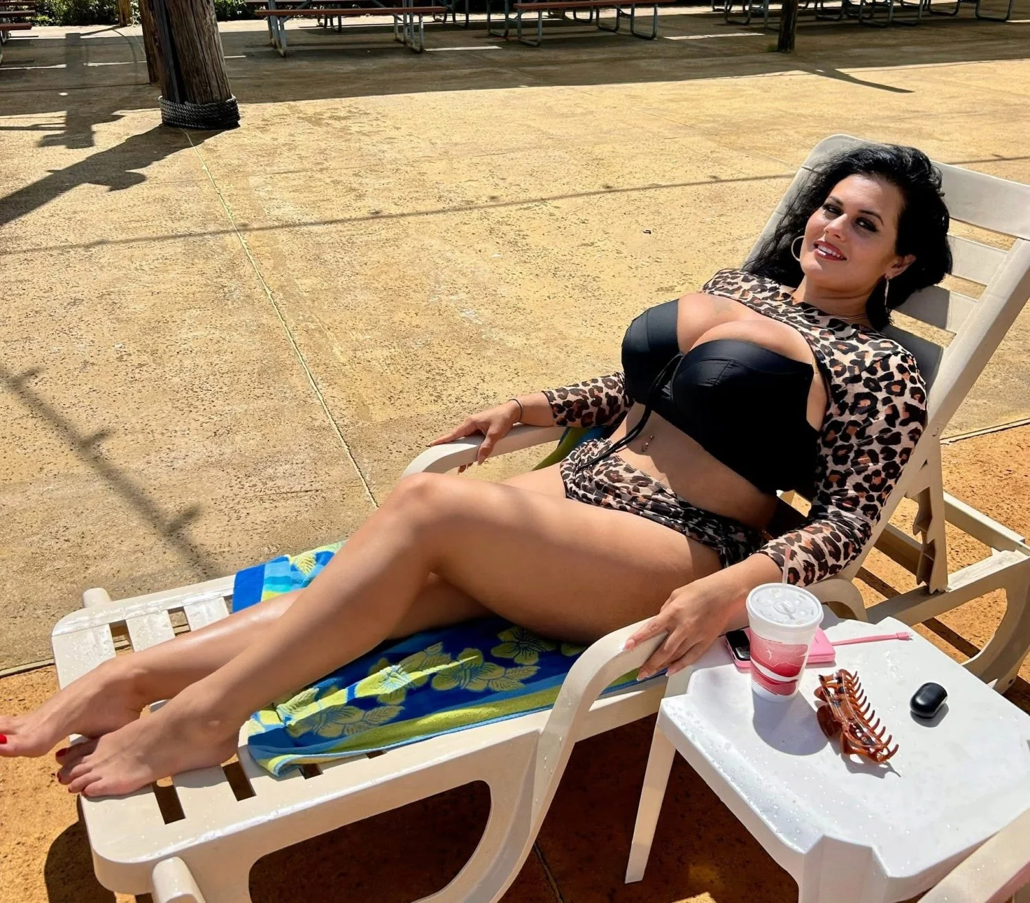 mami show her big boobs image 6