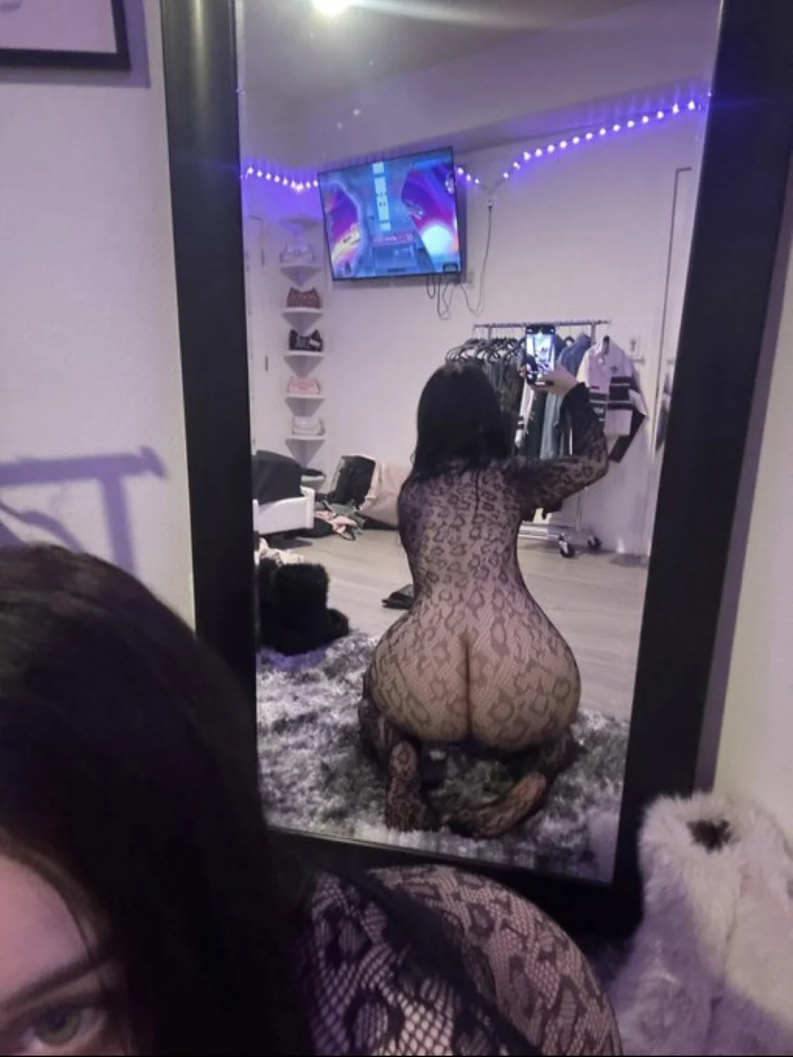 Latina OF pawg image 3