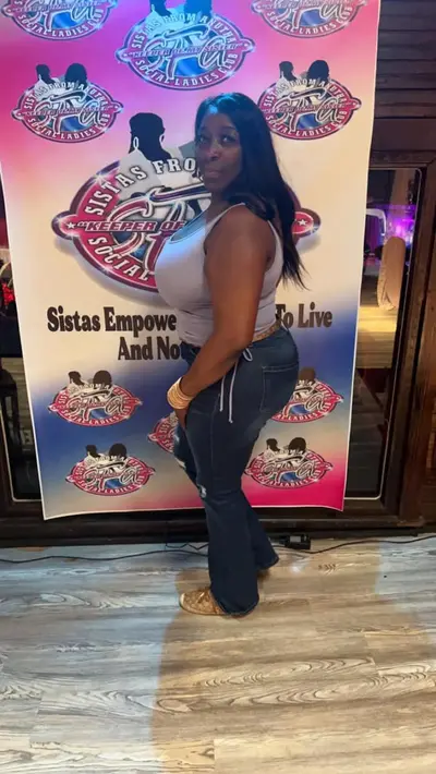 Dark Chocolate Amazon Granny W Big Ass & Titties I Would Not Pull Out 101 cover image