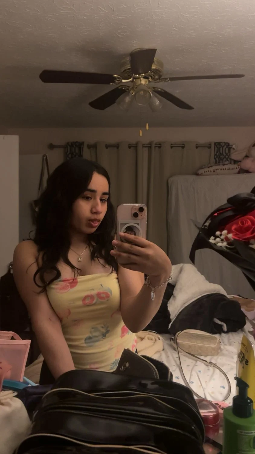 Rate my Latina gf image 3