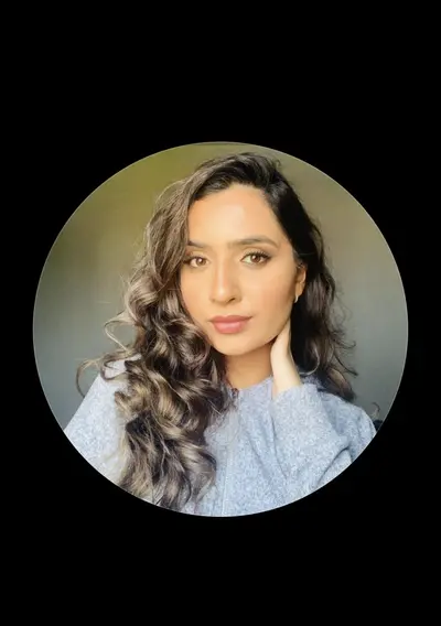 Jasmine, sexy Asian nri. DM me if you got more cover image