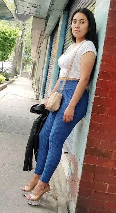 La esposa infiel que por andar de puta se contagió de ITS cover image