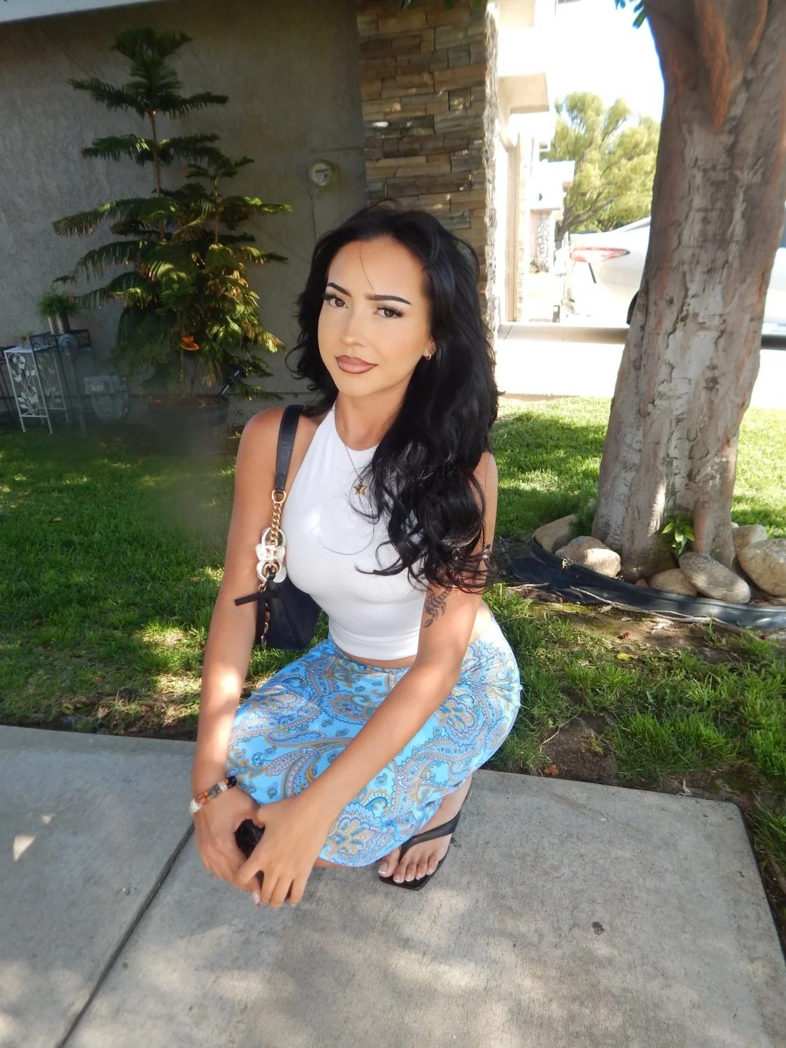 all that make up shit, man i hate that shit, why ur eyebrows fake, bitch erase that shit 🗣️ image 4