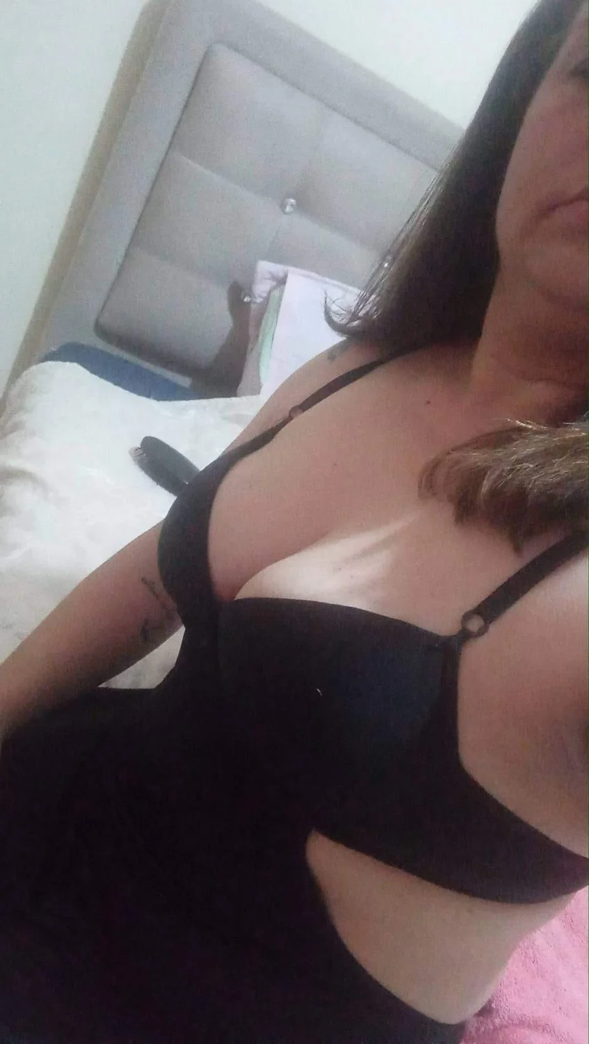 Vizinha Coroa Safadinha image 4