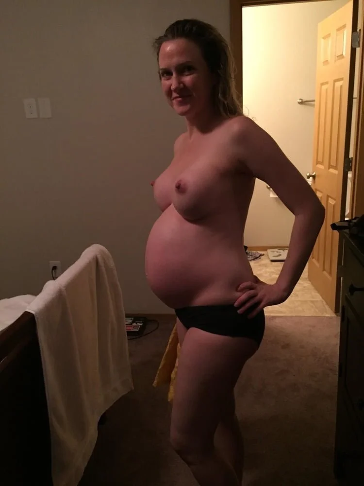 Wild Milfs image 7