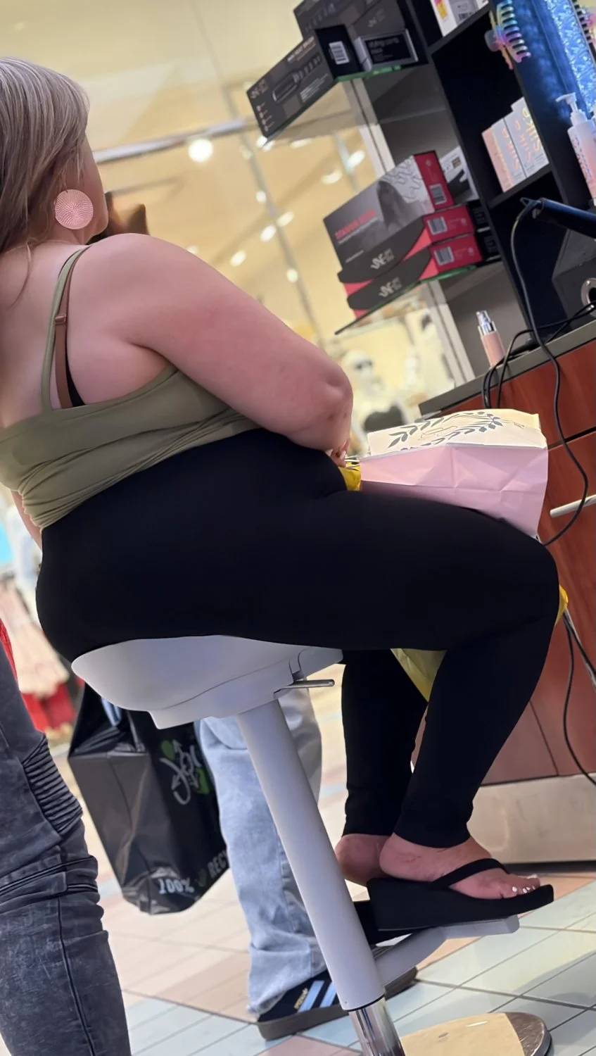 Thick Latina mom image 5