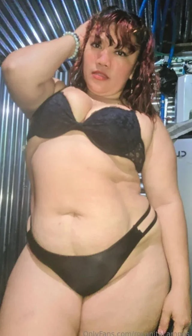 La salvadoreña culona de Rox ana campos 🇸🇻 2026 image 12
