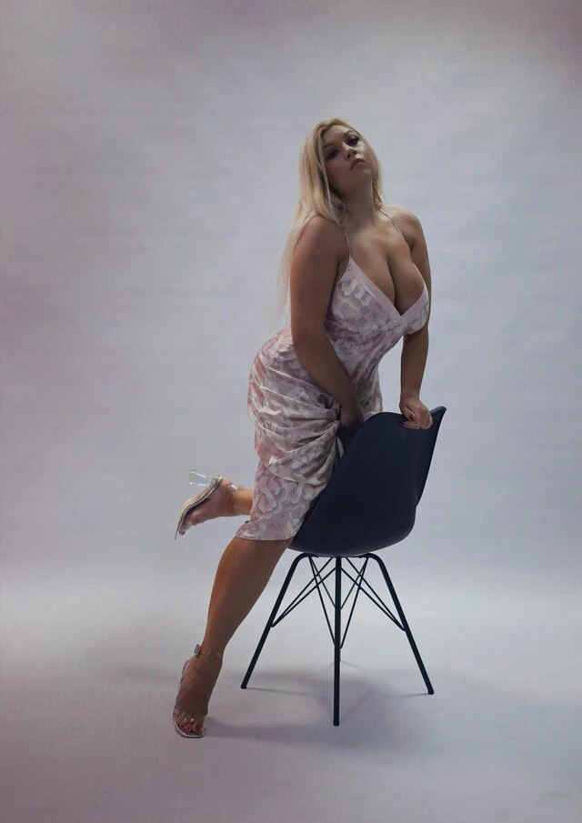 Beautiful model - ∀lᴉuɐ ∀lʇ image 10