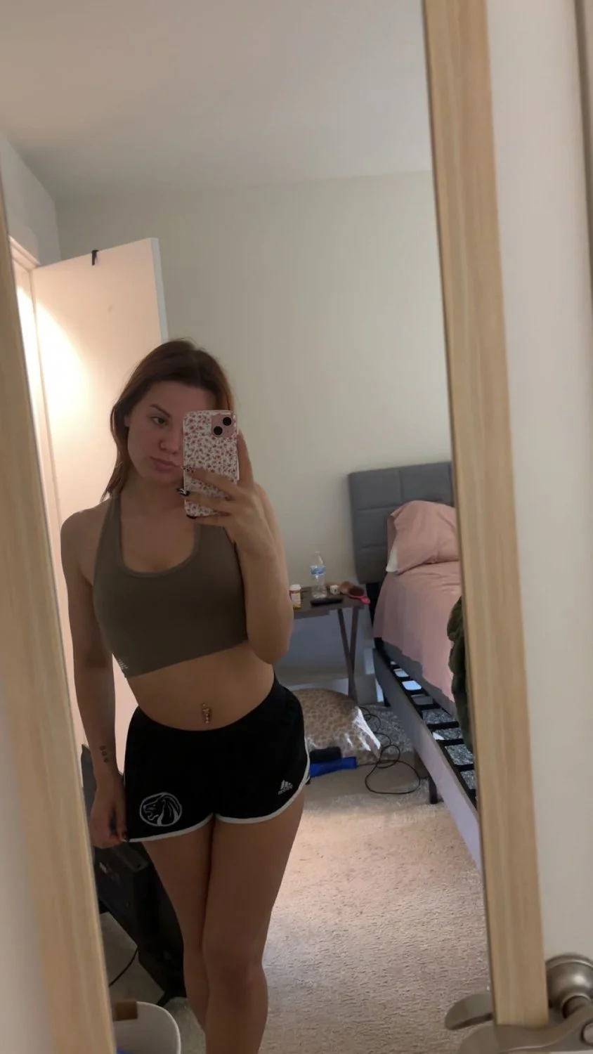 Would you join my teen ass in bed? (im 18) image 2