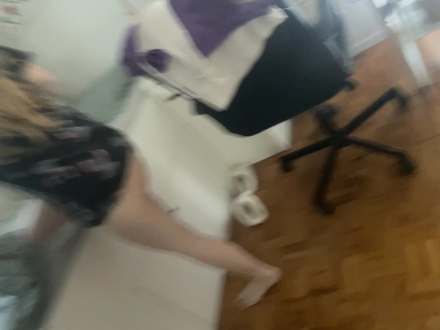 Spying on sister around the house-part 2 image 3