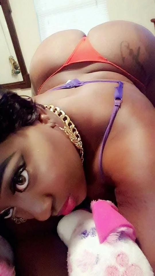 Thick and Sexy Ebony Redbone Latina Baddies image 6
