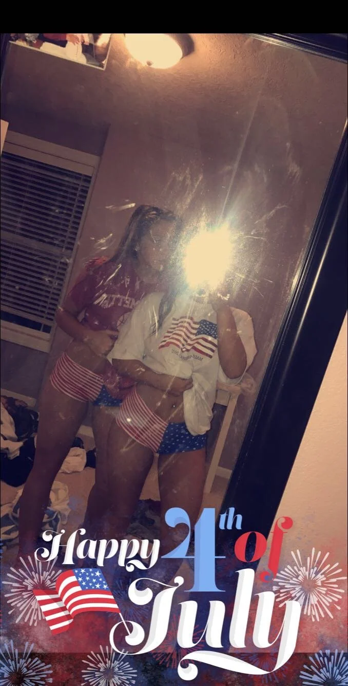 Exposing Liv image 50