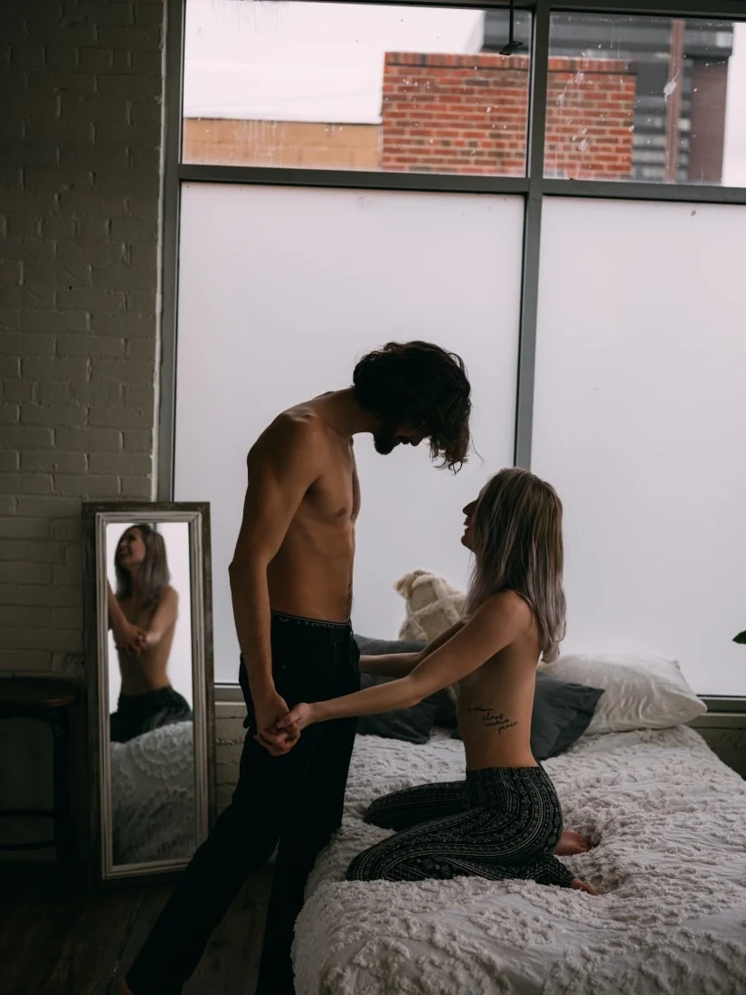 Random fun couple boudoir image 10
