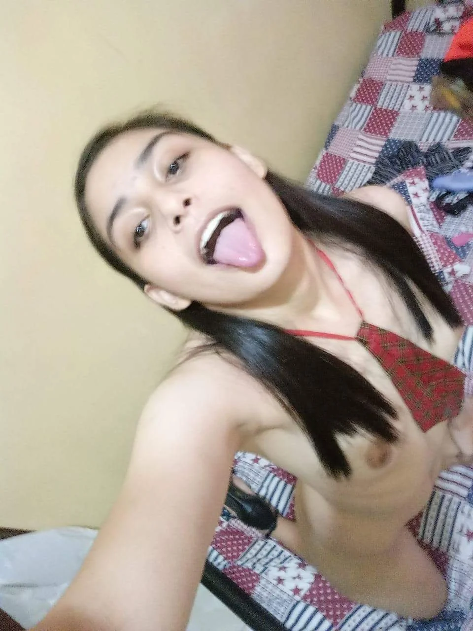 Morena Filipina Teen image 10