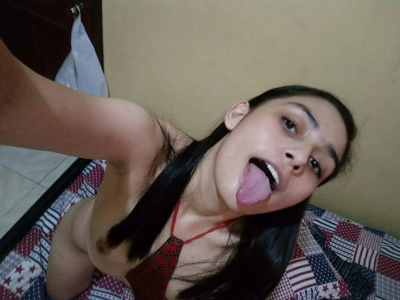 Morena Filipina Teen image 14