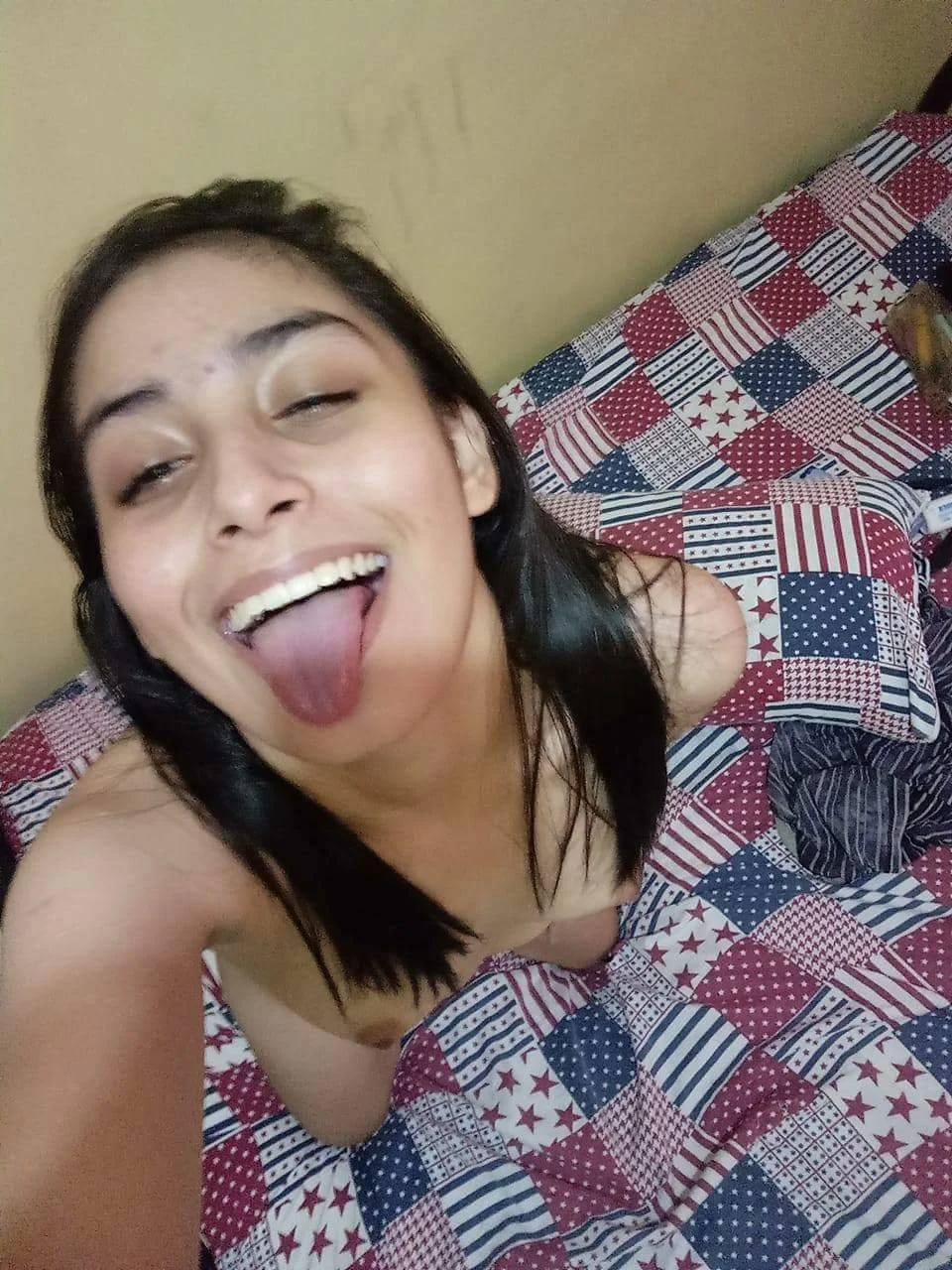 Morena Filipina Teen image 16