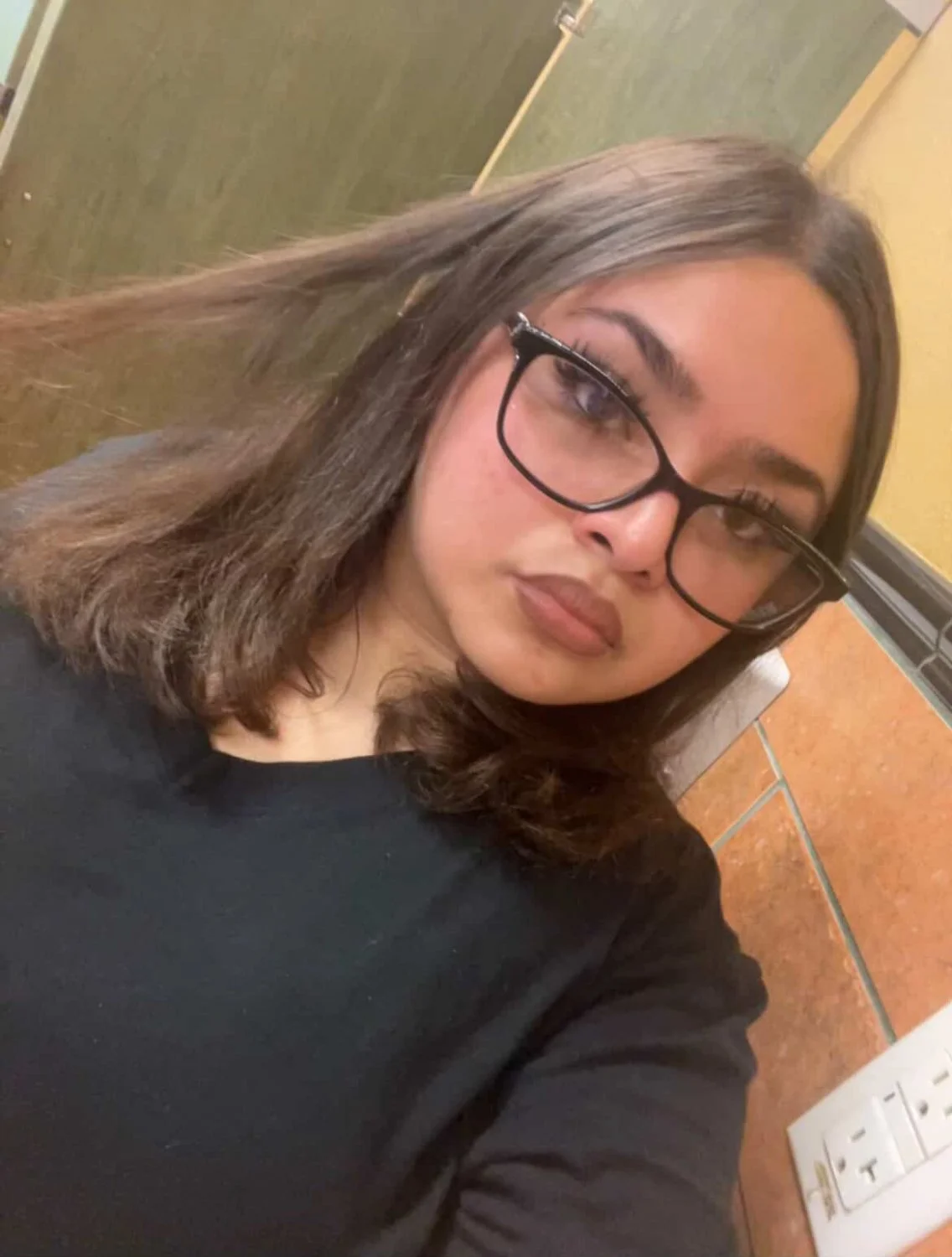 Alilah 19 yo bbw Latina who cheats on her bf for big cock. Reblog this attention whore. image 4