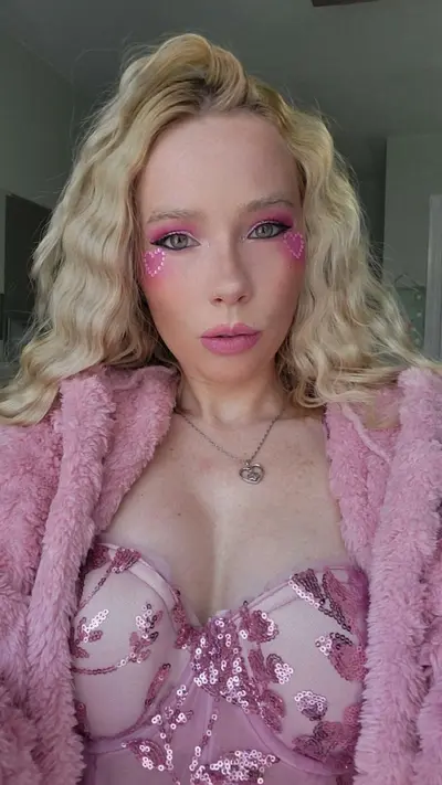 Nice ass on this ugly bitch. Needs a brown paper bag over to head. Not enough make up in the world cover image