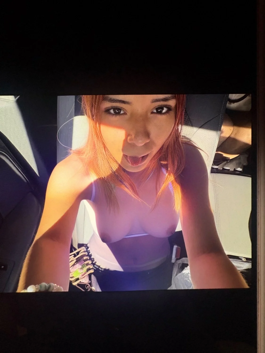 download 3 main image
