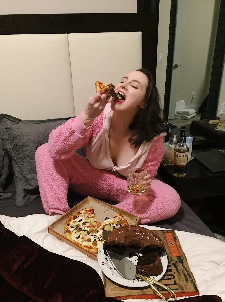 Slut club 4 image 7