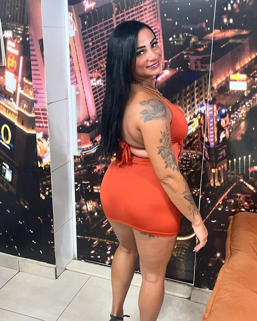 Vänëssïnhª Milf Safada Morena Gostosa image 12