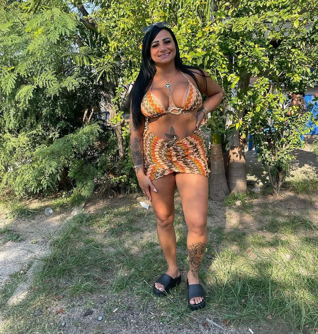 Vänëssïnhª Milf Safada Morena Gostosa image 17